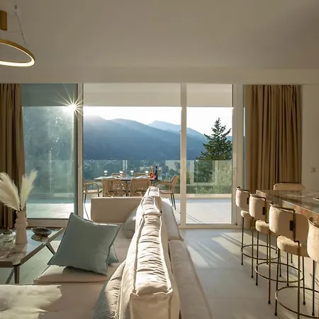 Villa Majestic *