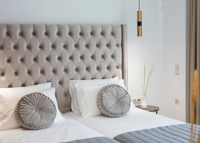 Vilă Majestic Yénion